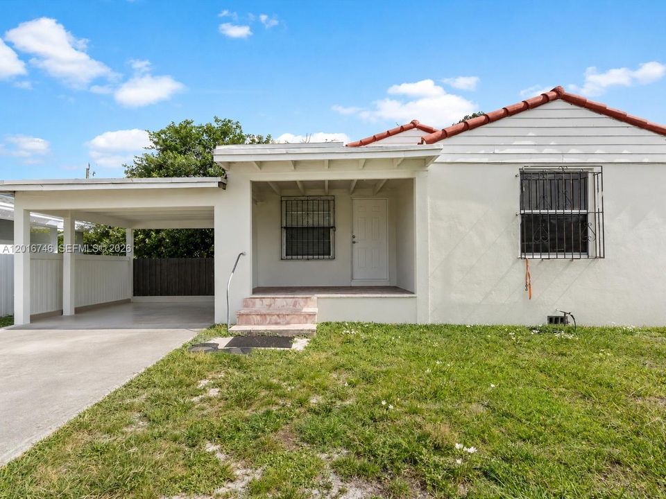 En Venta: $450,000 (3 camas, 1 baños, 0 Pies cuadrados)