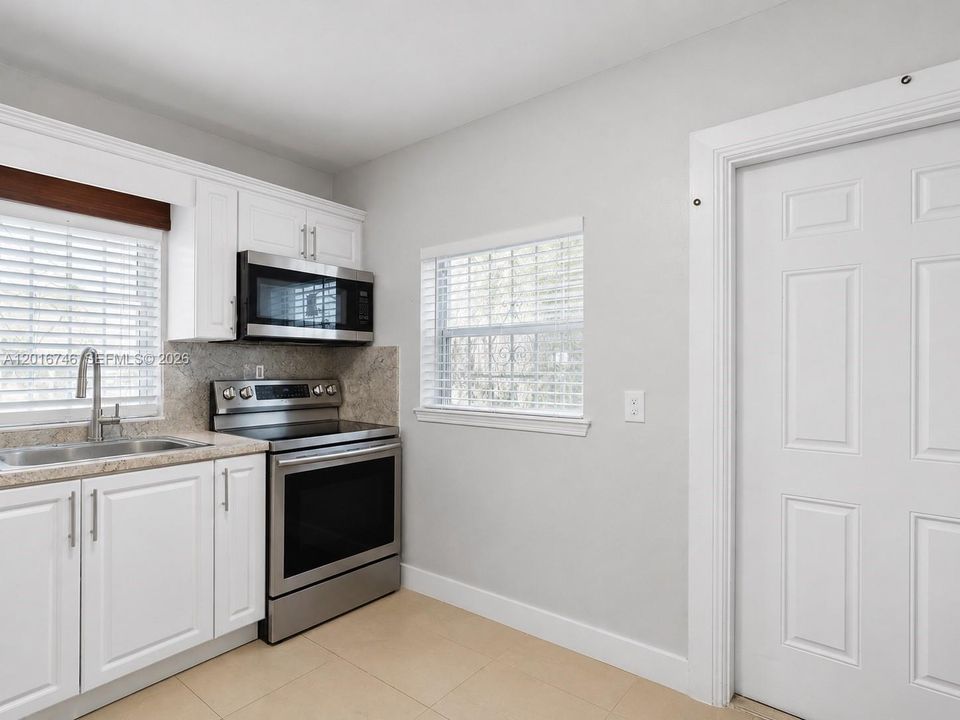 En Venta: $450,000 (3 camas, 1 baños, 0 Pies cuadrados)