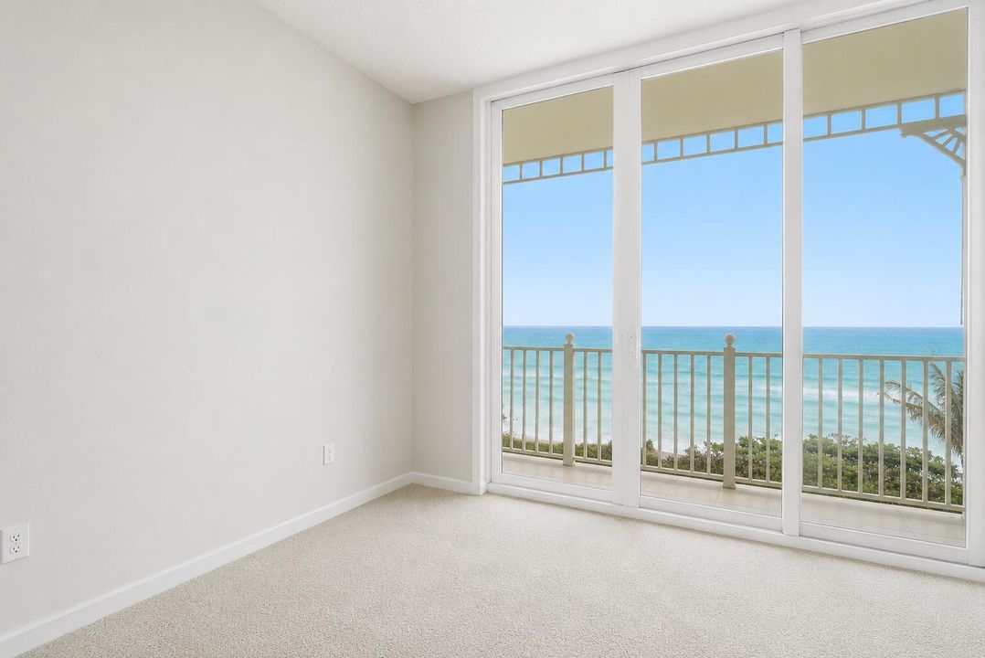 NO FURNITURE 2ND BEDROOM