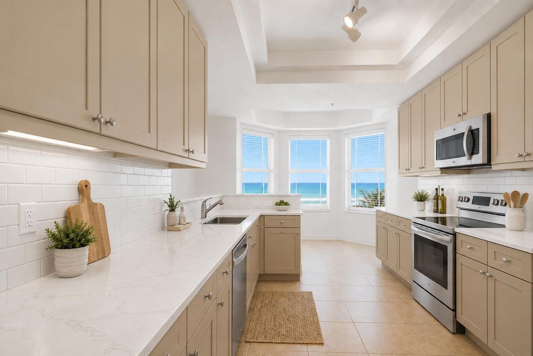 STAGED POTENTIAL KITCHEN REMODEL