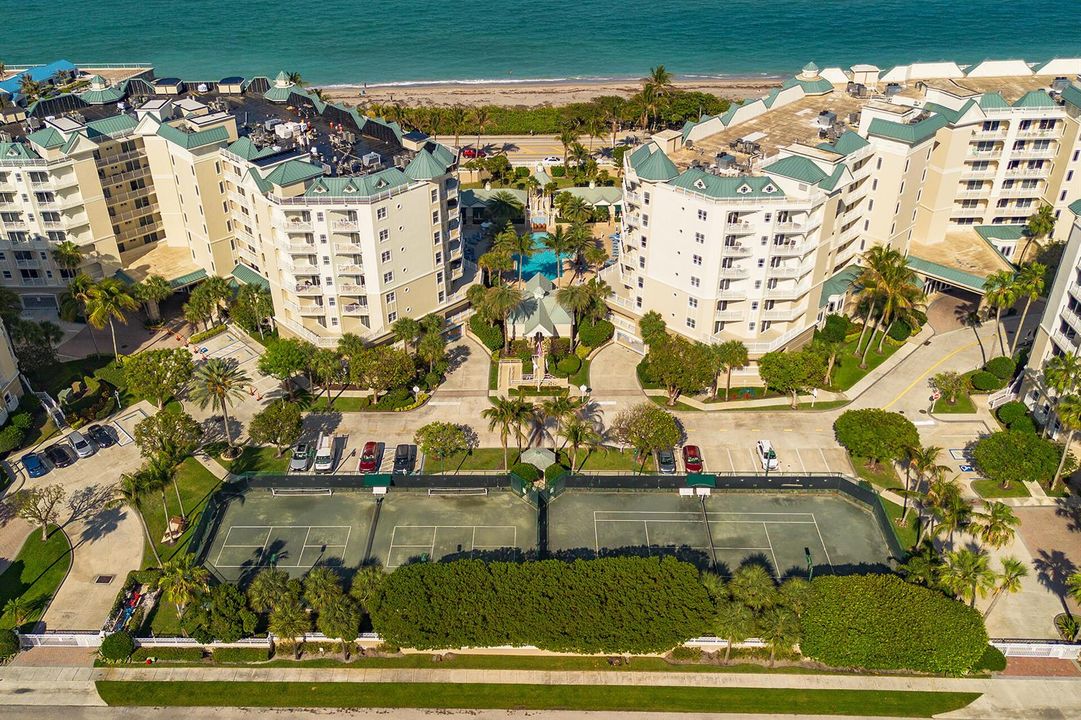 131-OCEAN-GRANDE-BLVD-APT-703-33477-081
