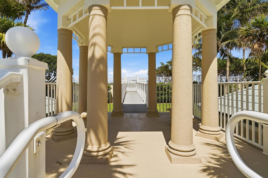 131-OCEAN-GRANDE-BLVD-APT-703-33477-054