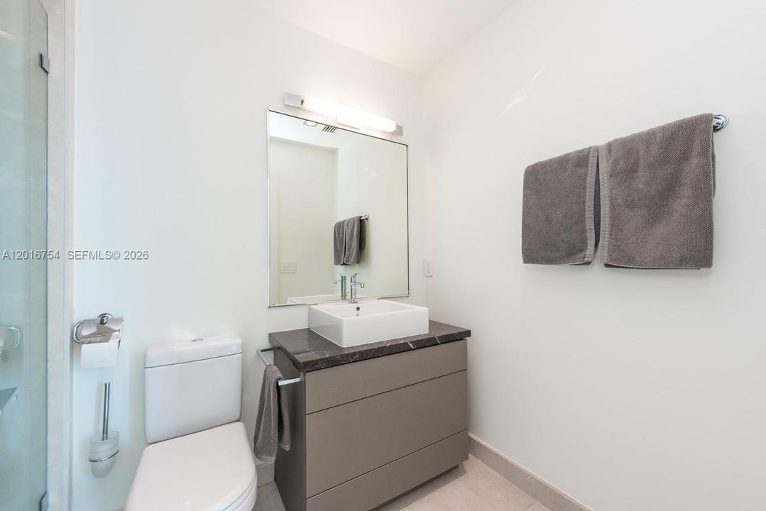 En Renta: $49,000 (3 camas, 3 baños, 3030 Pies cuadrados)