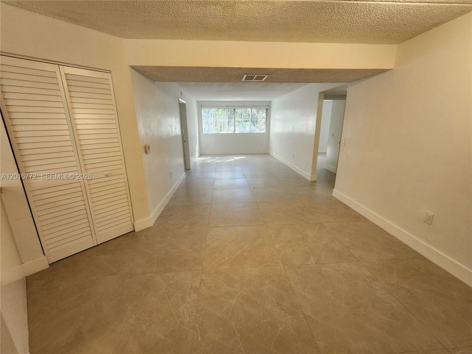 For Rent: $2,600 (3 beds, 2 baths, 1255 Square Feet)