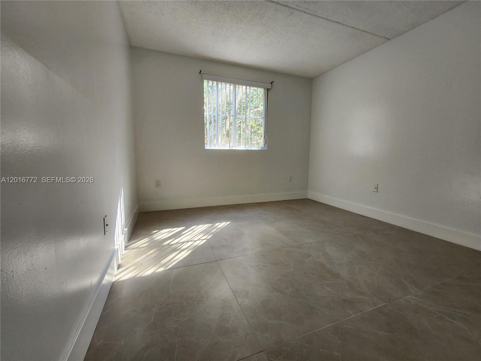 For Rent: $2,600 (3 beds, 2 baths, 1255 Square Feet)