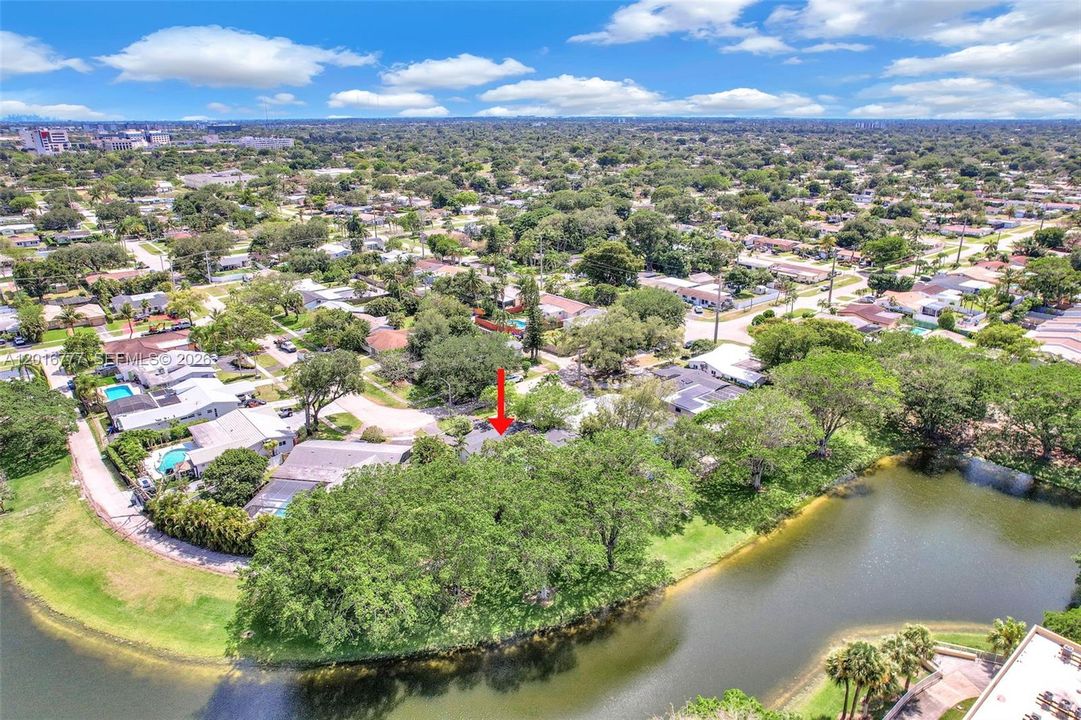 En Venta: $1,100,000 (4 camas, 3 baños, 2374 Pies cuadrados)