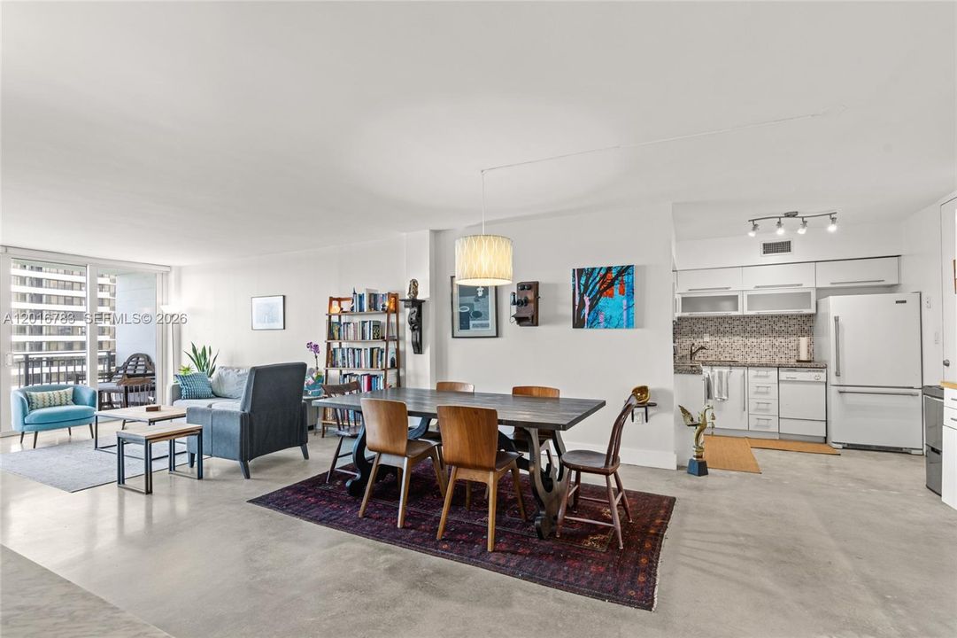 En Venta: $389,000 (1 camas, 1 baños, 1042 Pies cuadrados)
