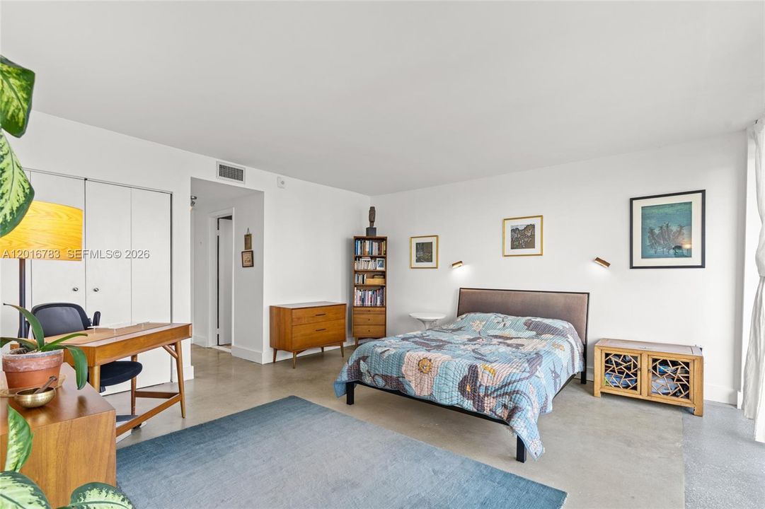 En Venta: $389,000 (1 camas, 1 baños, 1042 Pies cuadrados)