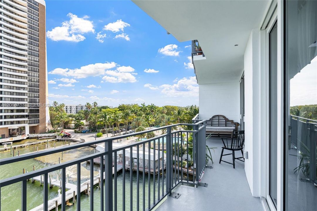 En Venta: $389,000 (1 camas, 1 baños, 1042 Pies cuadrados)