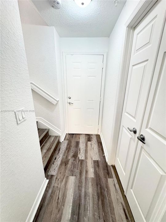 For Rent: $2,500 (3 beds, 3 baths, 1601 Square Feet)