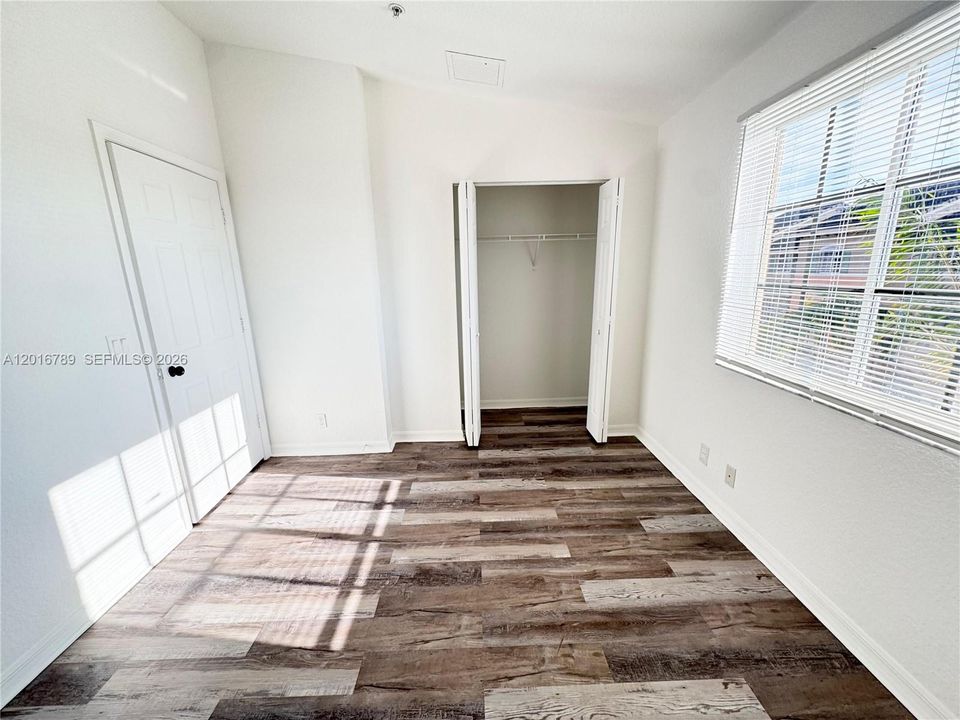 For Rent: $2,500 (3 beds, 3 baths, 1601 Square Feet)