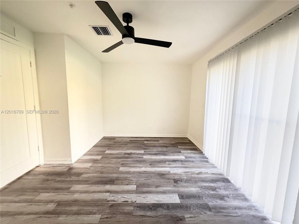 For Rent: $2,500 (3 beds, 3 baths, 1601 Square Feet)
