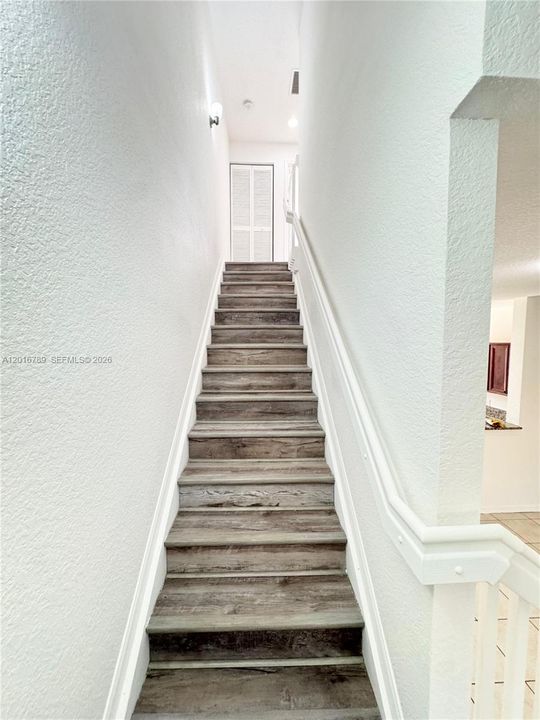 For Rent: $2,500 (3 beds, 3 baths, 1601 Square Feet)