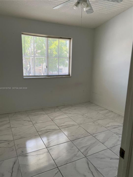 En Renta: $1,750 (2 camas, 2 baños, 815 Pies cuadrados)