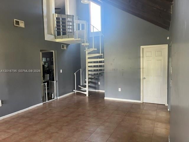 En Venta: $280,000 (3 camas, 2 baños, 1228 Pies cuadrados)