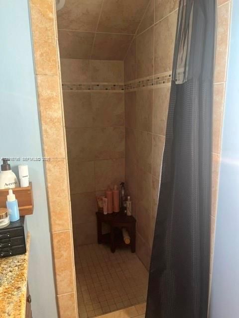 En Venta: $280,000 (3 camas, 2 baños, 1228 Pies cuadrados)