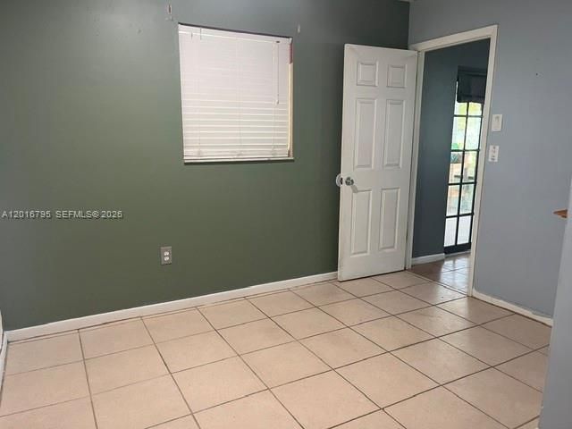 En Venta: $280,000 (3 camas, 2 baños, 1228 Pies cuadrados)