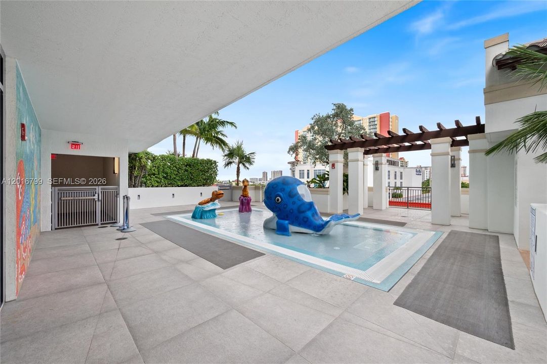For Sale: $1,495,000 (3 beds, 3 baths, 1892 Square Feet)