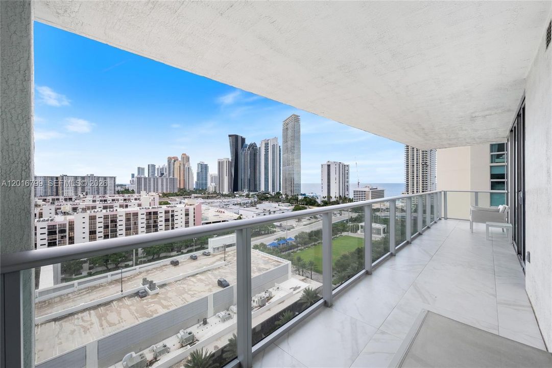 For Sale: $1,495,000 (3 beds, 3 baths, 1892 Square Feet)