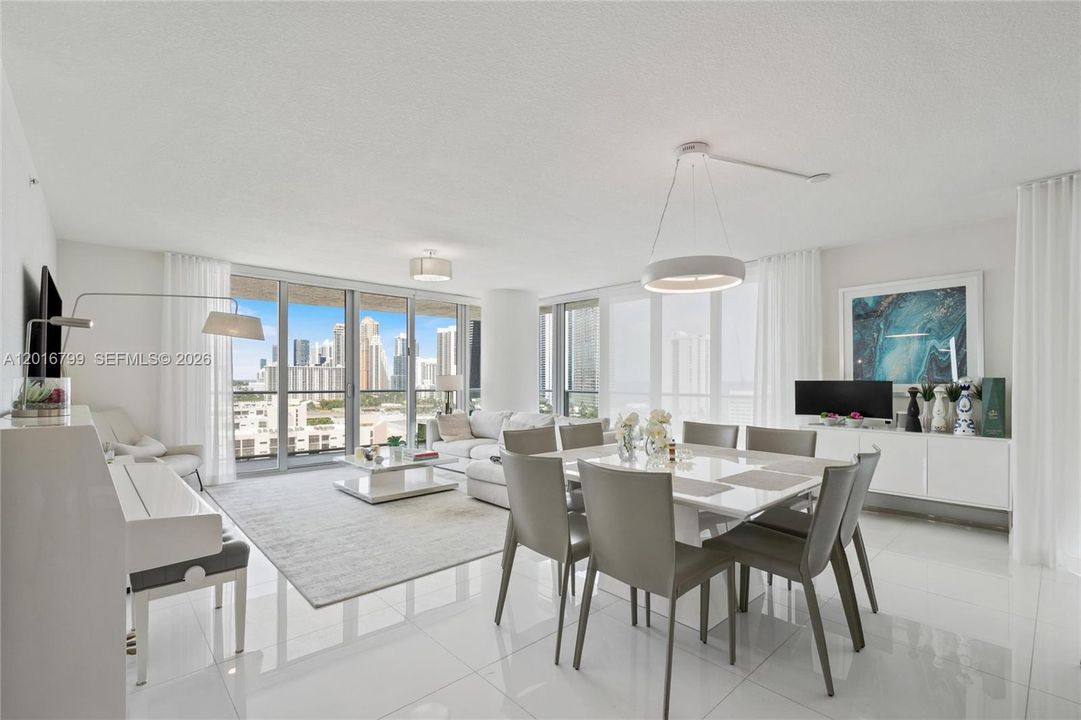 For Sale: $1,495,000 (3 beds, 3 baths, 1892 Square Feet)