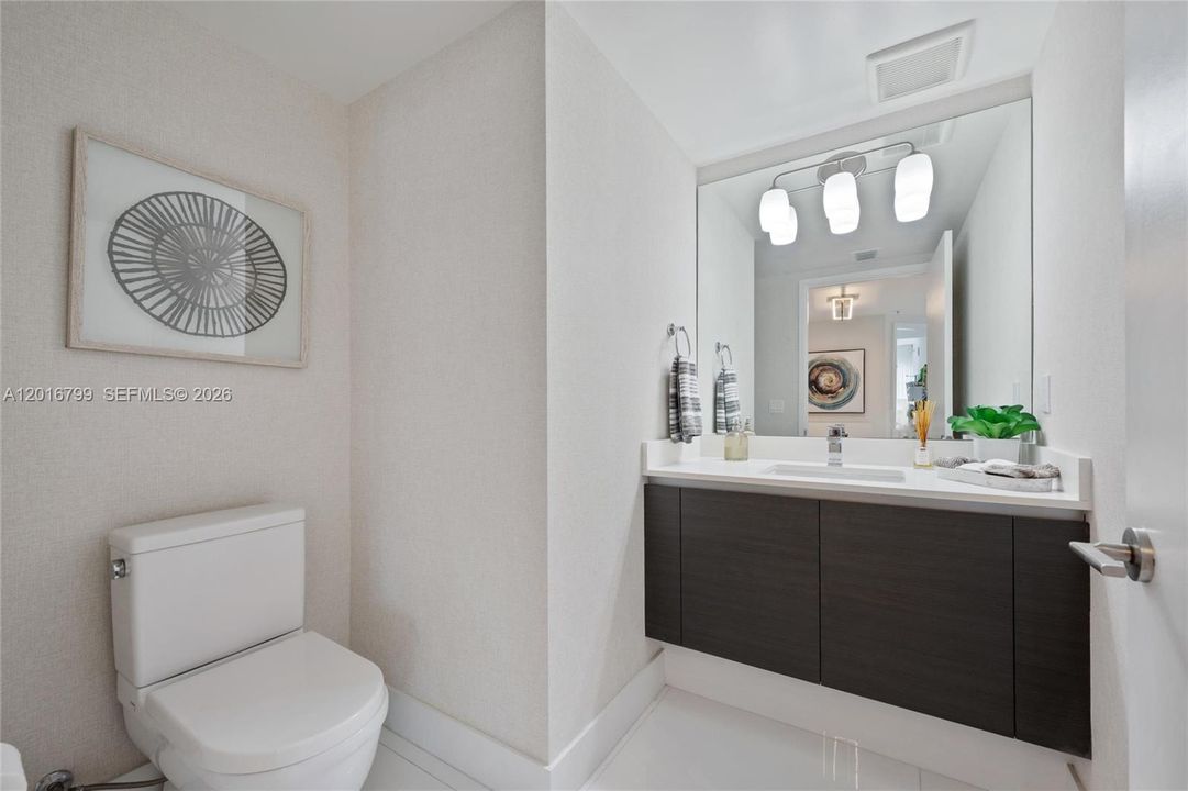 For Sale: $1,495,000 (3 beds, 3 baths, 1892 Square Feet)