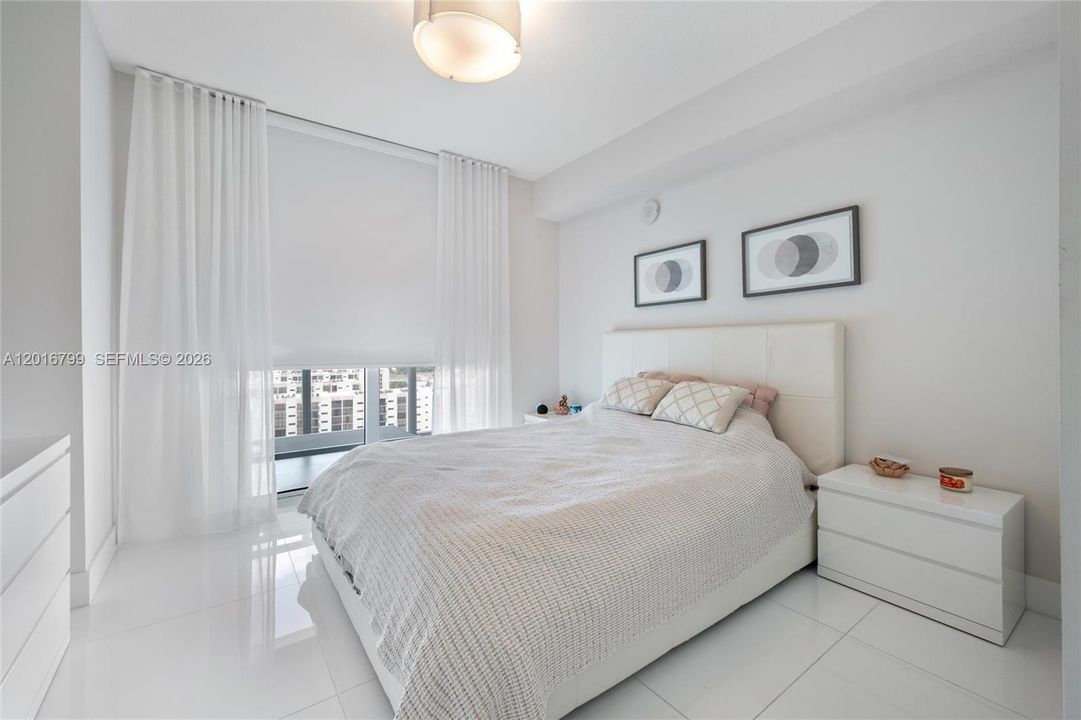 For Sale: $1,495,000 (3 beds, 3 baths, 1892 Square Feet)