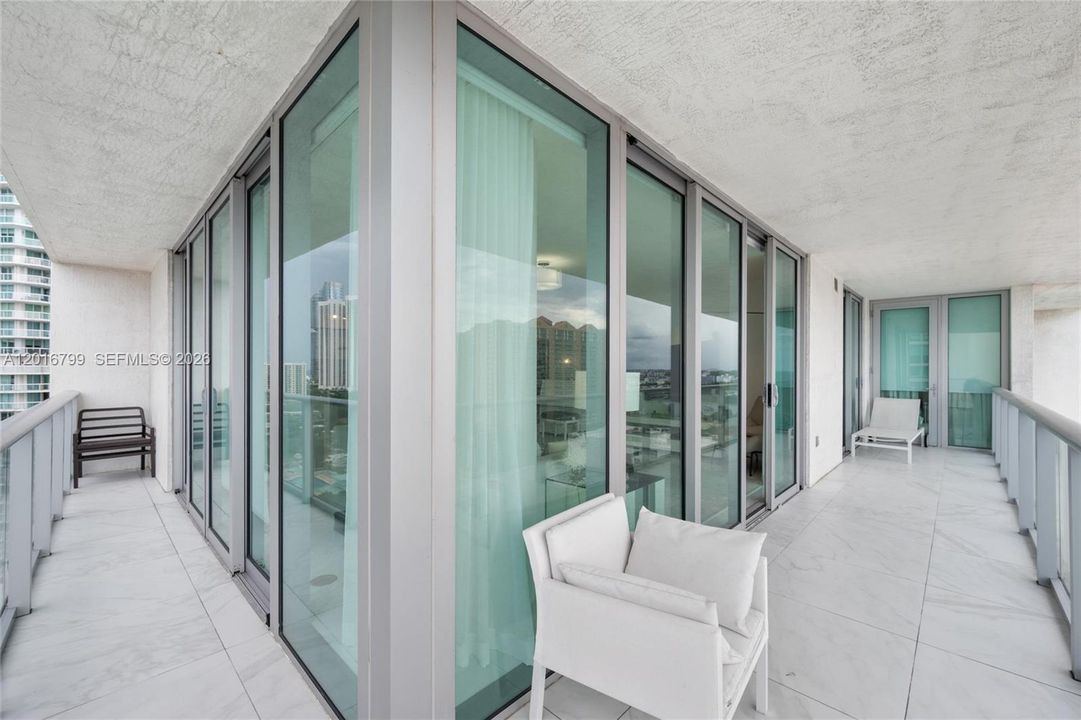 For Sale: $1,495,000 (3 beds, 3 baths, 1892 Square Feet)