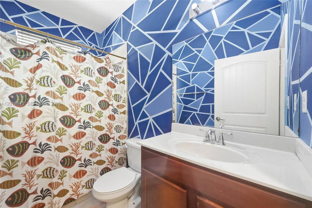 En Venta: $750,000 (6 camas, 4 baños, 3040 Pies cuadrados)