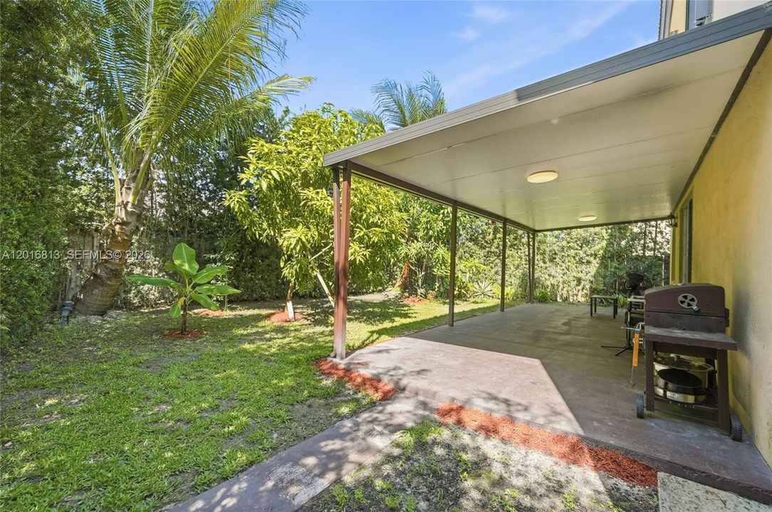 En Venta: $750,000 (6 camas, 4 baños, 3040 Pies cuadrados)