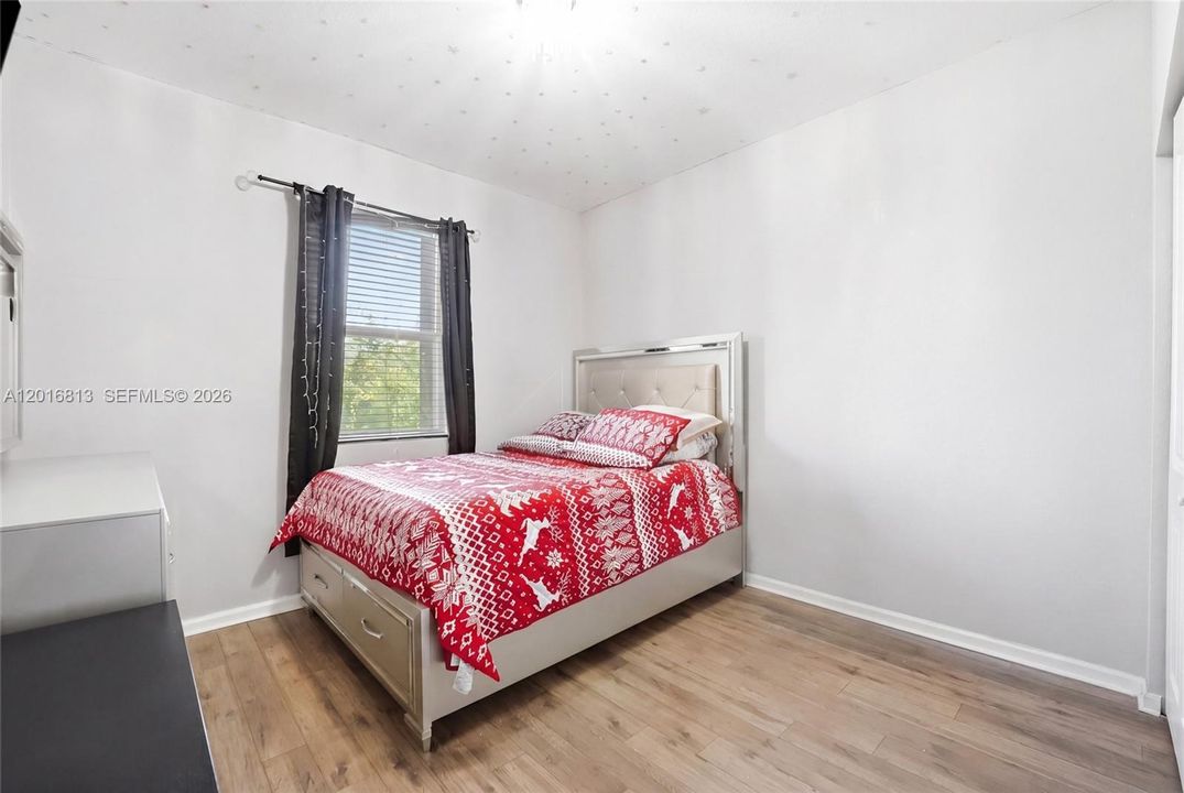En Venta: $750,000 (6 camas, 4 baños, 3040 Pies cuadrados)
