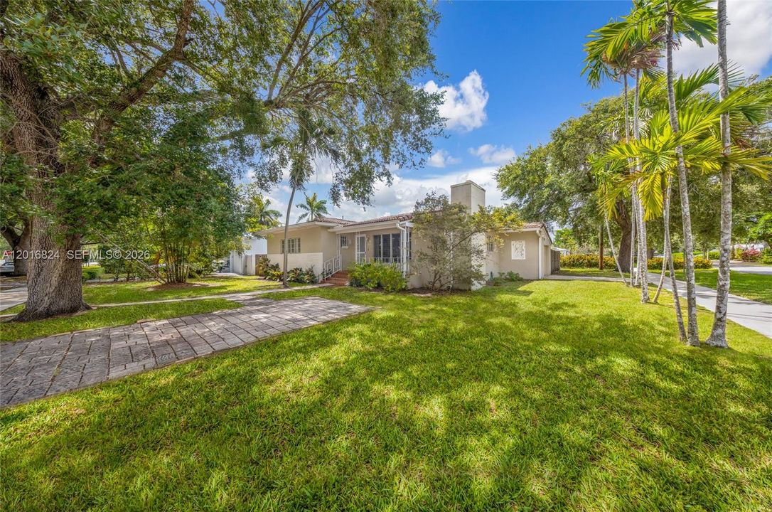 Vendido Recientemente: $775,000 (3 camas, 2 baños, 1671 Pies cuadrados)