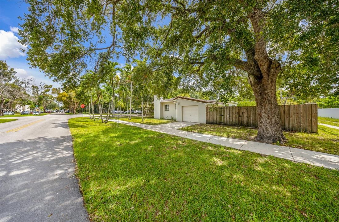 Vendido Recientemente: $775,000 (3 camas, 2 baños, 1671 Pies cuadrados)