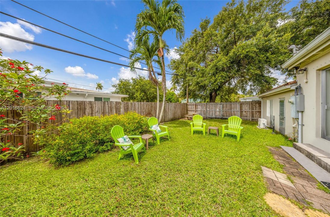 Vendido Recientemente: $775,000 (3 camas, 2 baños, 1671 Pies cuadrados)