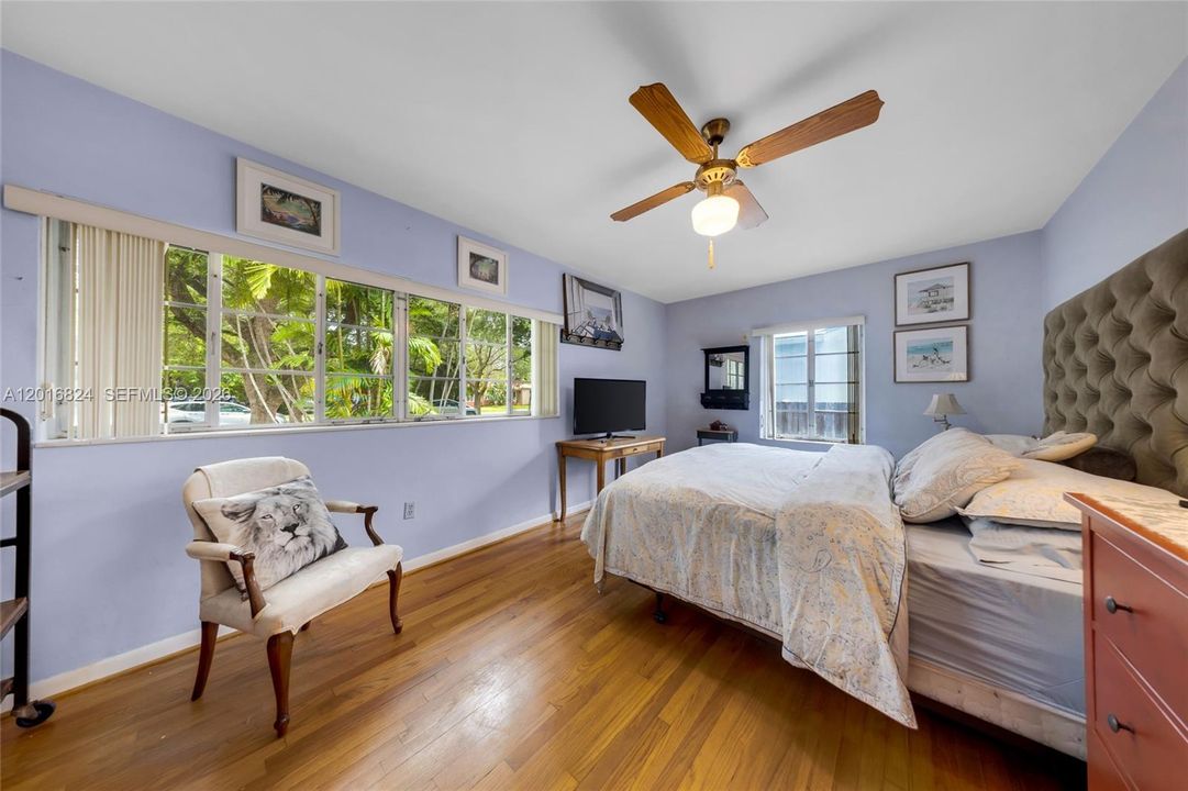 Vendido Recientemente: $775,000 (3 camas, 2 baños, 1671 Pies cuadrados)