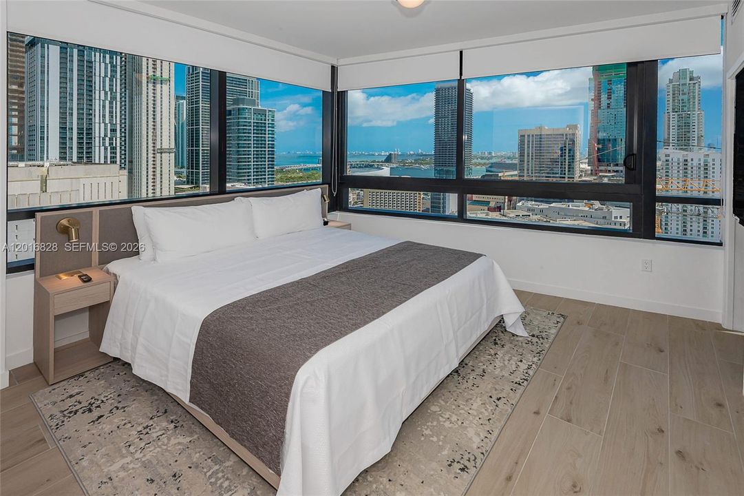 En Venta: $999,000 (2 camas, 2 baños, 696 Pies cuadrados)