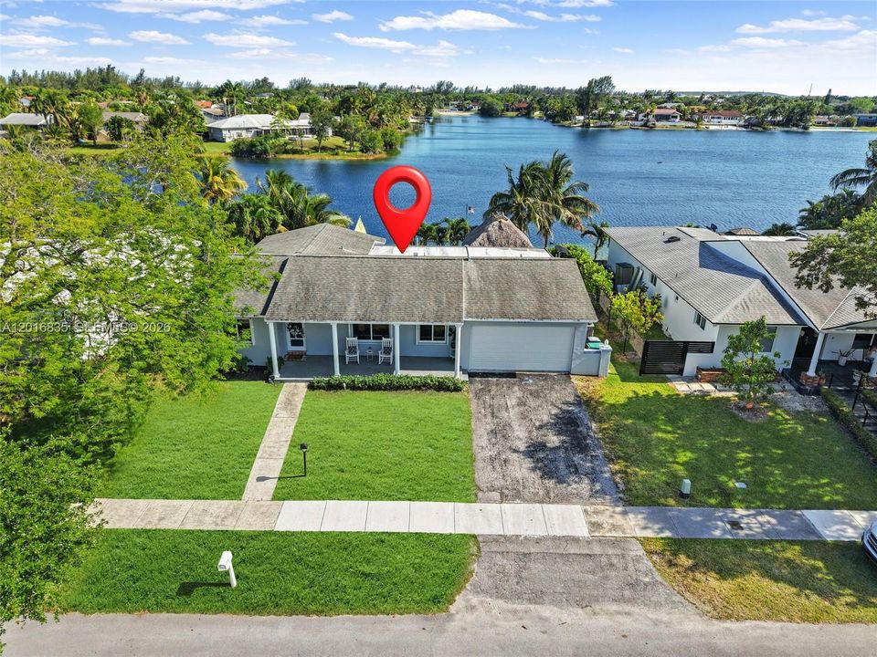 Active With Contract: $750,000 (3 beds, 2 baths, 1764 Square Feet)
