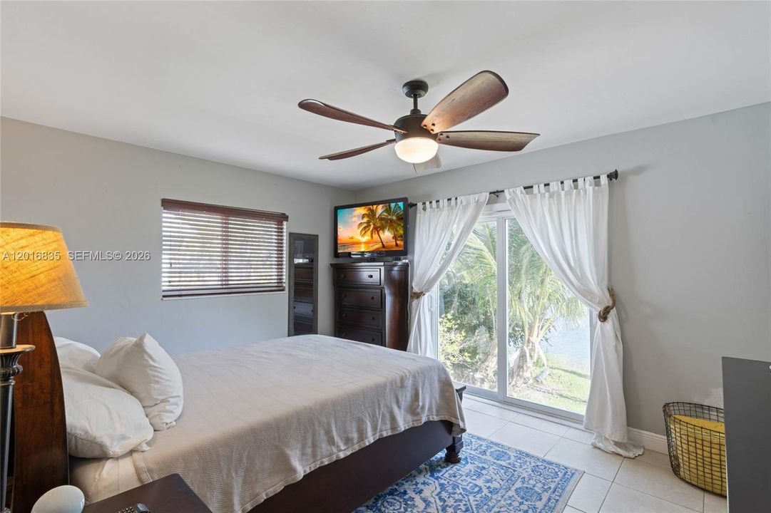 Active With Contract: $750,000 (3 beds, 2 baths, 1764 Square Feet)
