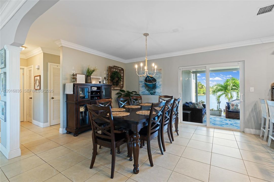 Active With Contract: $750,000 (3 beds, 2 baths, 1764 Square Feet)