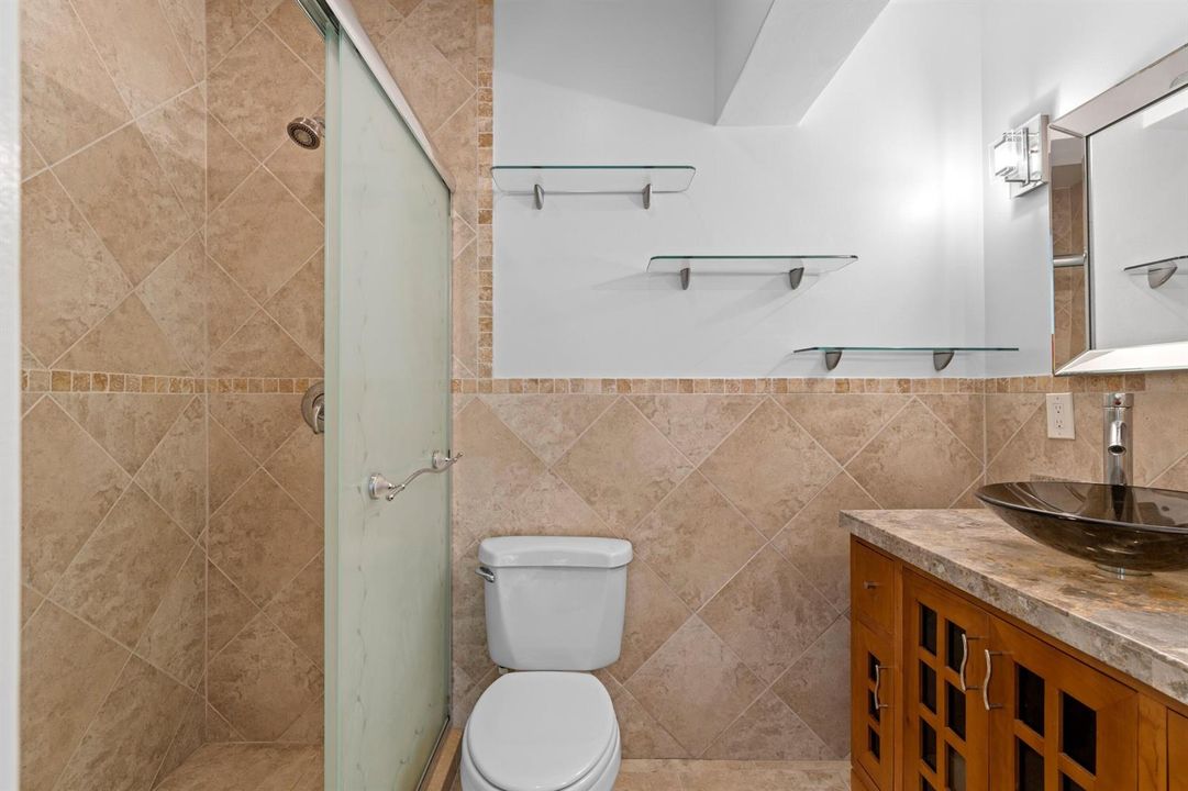 21 Bathroom #2