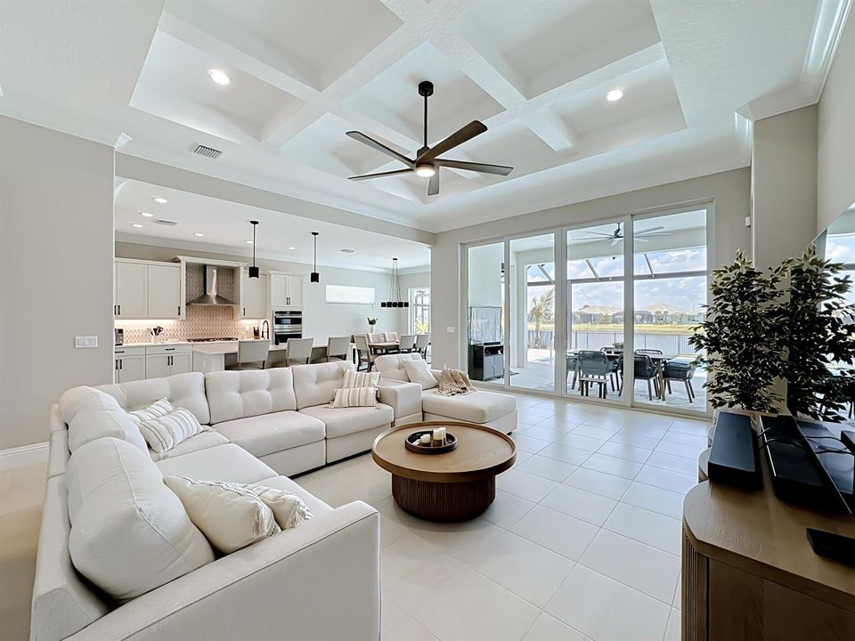 9244 SW Pinnacle Open Concept Front