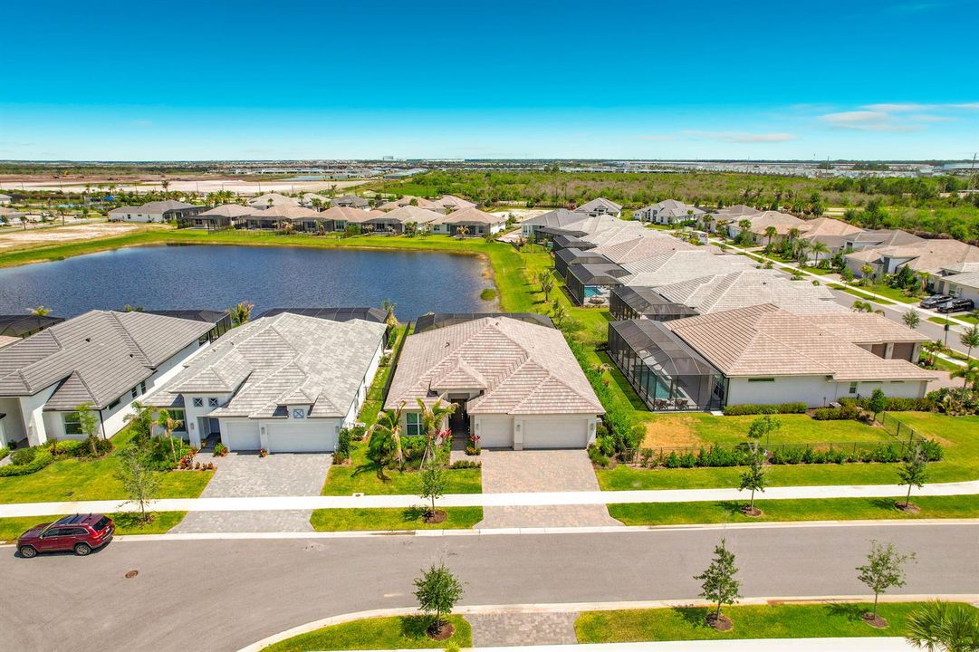 9244 SW Pinnacle Aerial Front