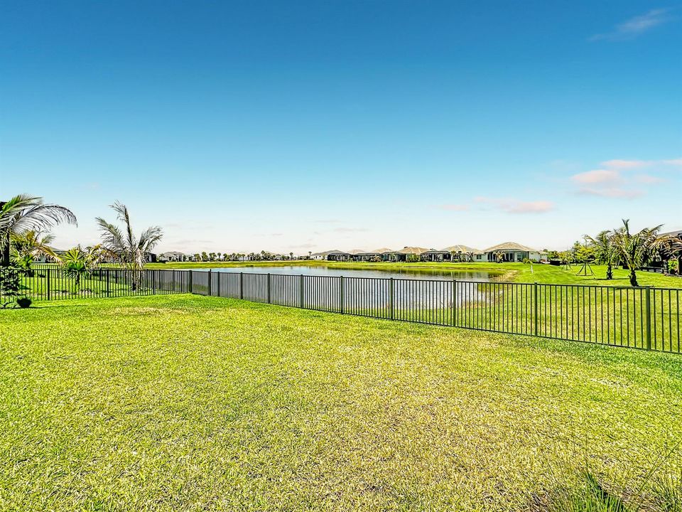 9244 SW Pinnacle Place-97