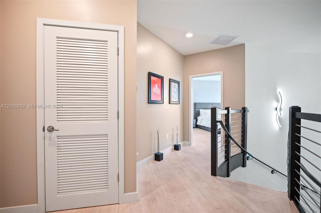 For Sale: $1,260,000 (4 beds, 3 baths, 2847 Square Feet)