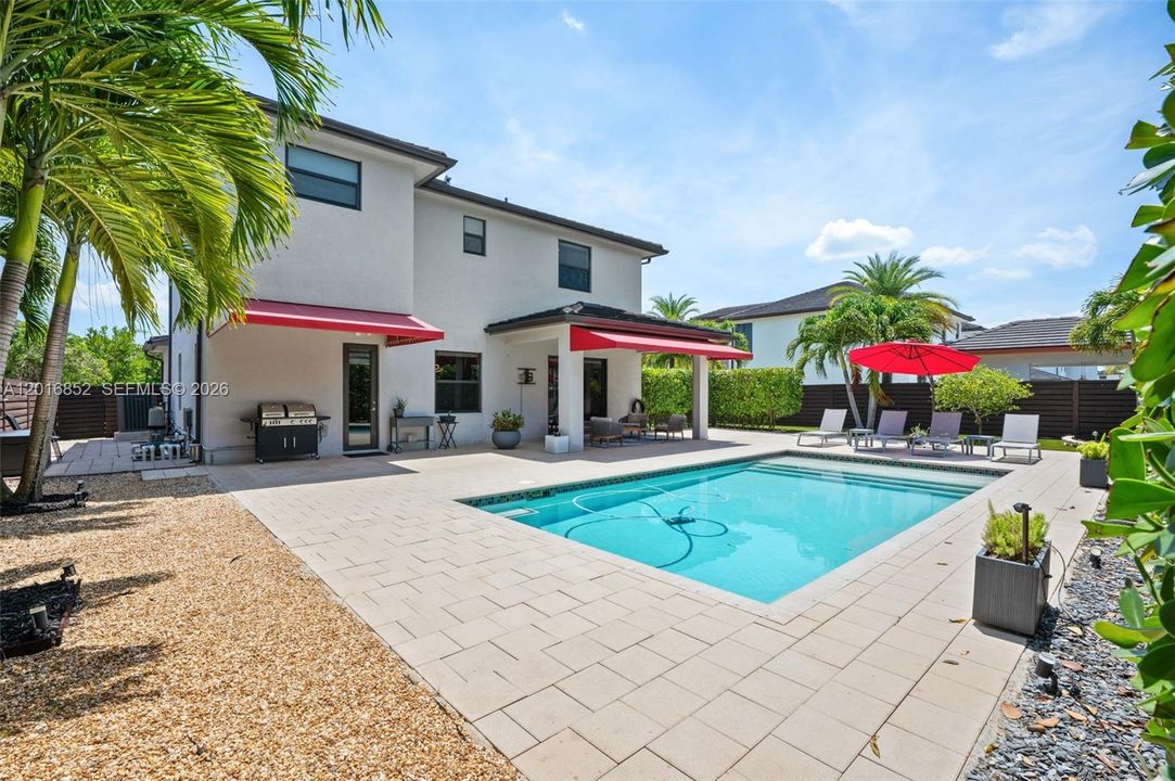 For Sale: $1,260,000 (4 beds, 3 baths, 2847 Square Feet)