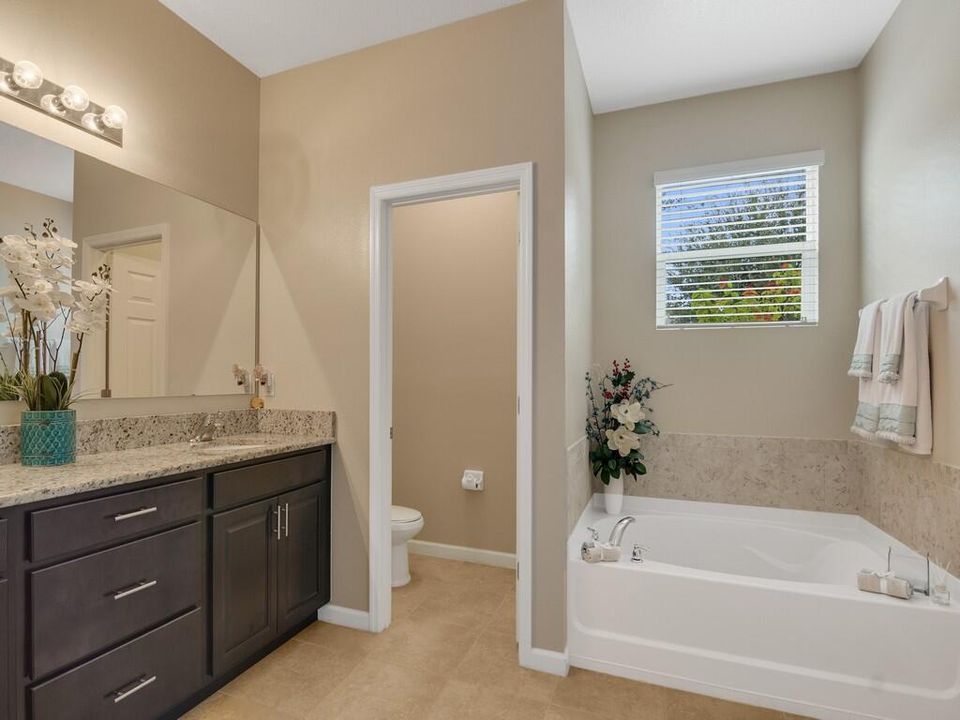 OWNERS BATH 2