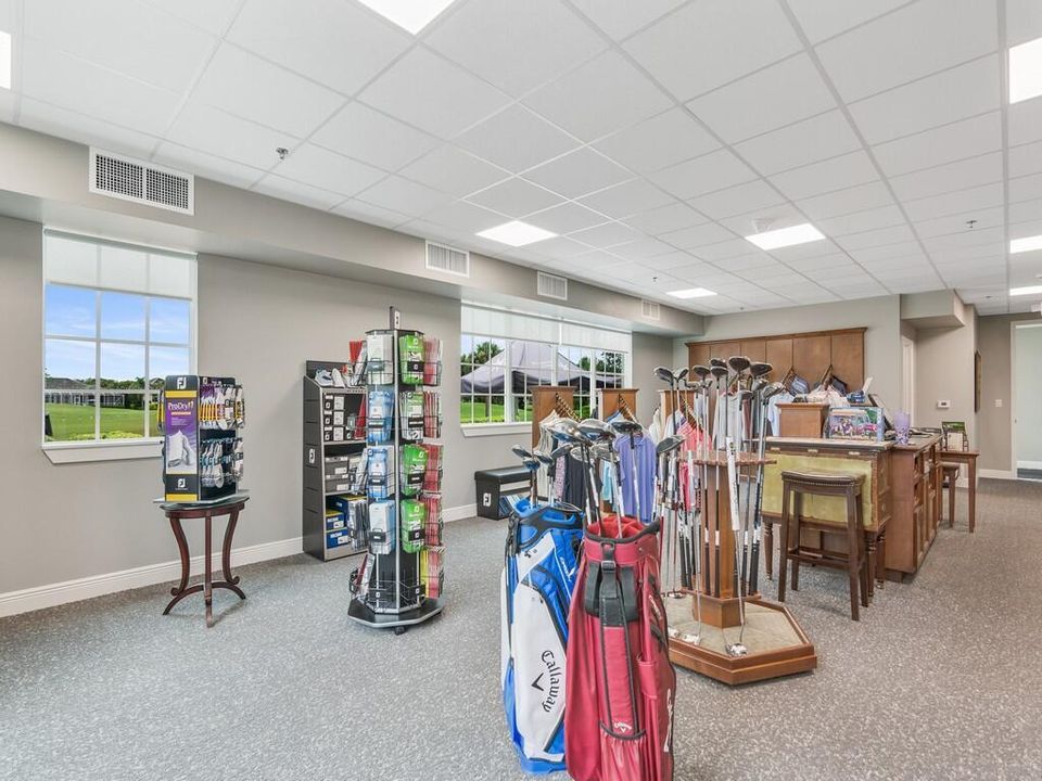 PRO SHOP