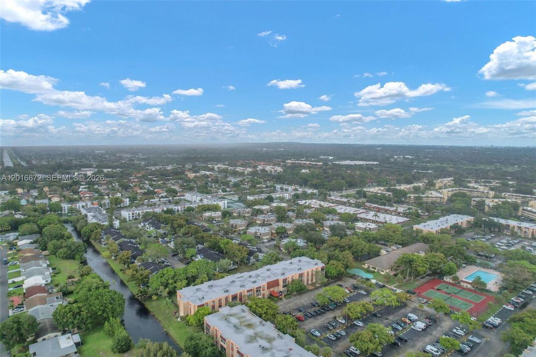 For Sale: $115,000 (2 beds, 2 baths, 1160 Square Feet)