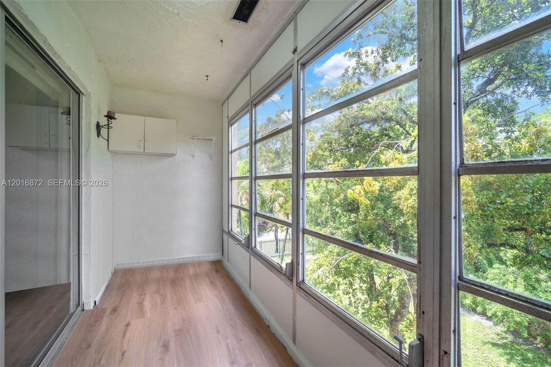For Sale: $115,000 (2 beds, 2 baths, 1160 Square Feet)