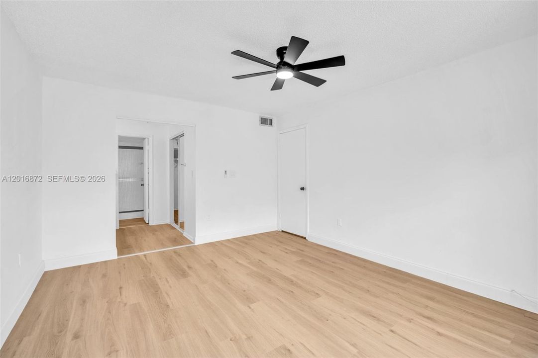 For Sale: $115,000 (2 beds, 2 baths, 1160 Square Feet)