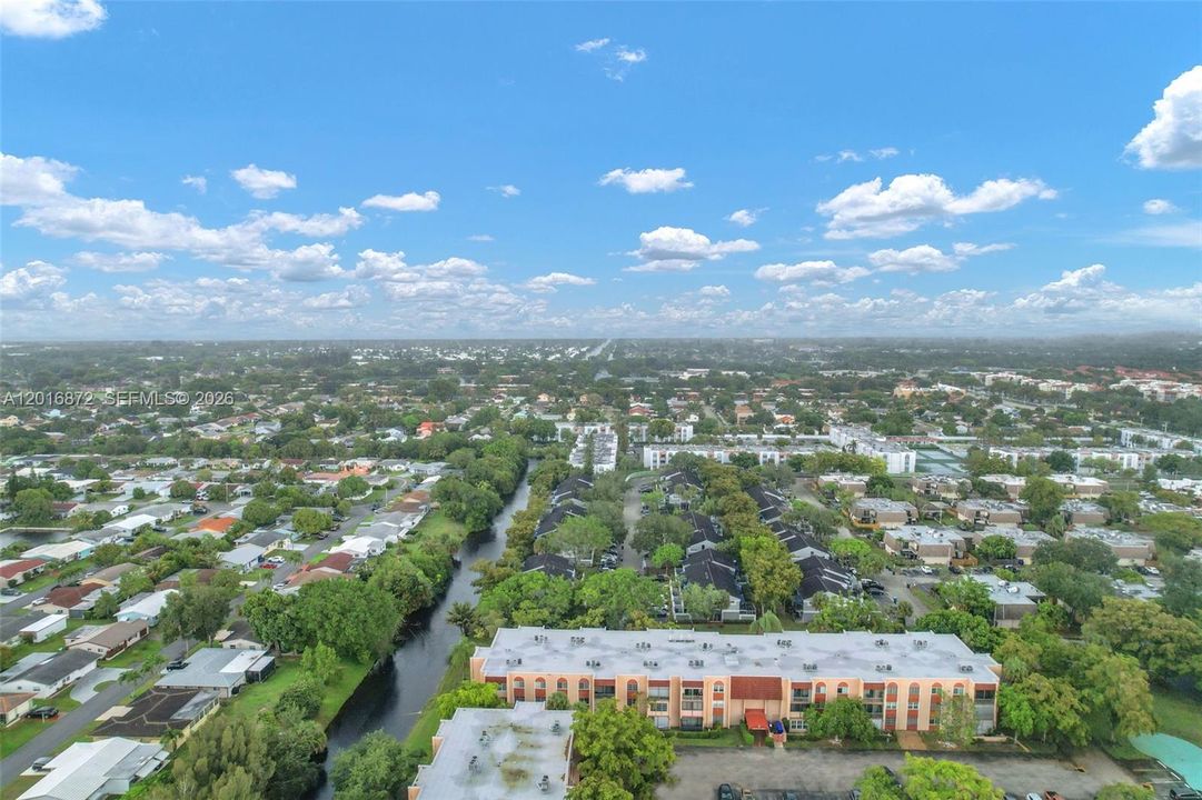 For Sale: $115,000 (2 beds, 2 baths, 1160 Square Feet)